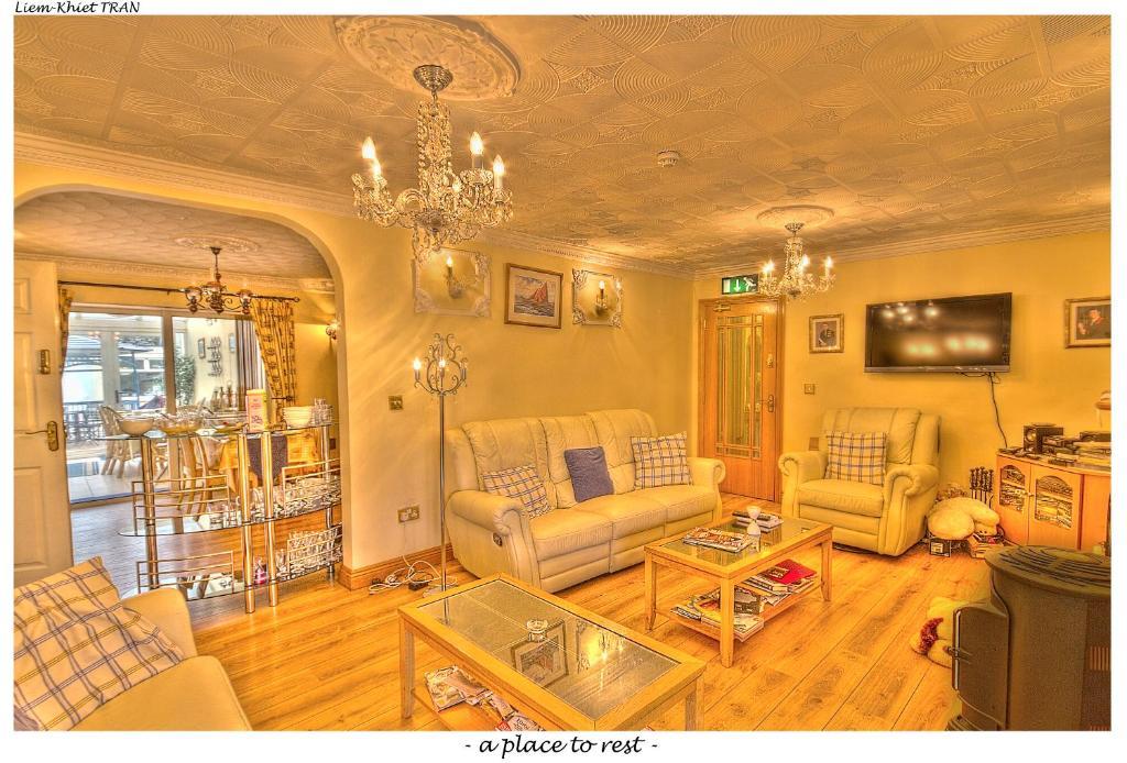 Teach Na Coiribe B&B Castlegar Екстериор снимка
