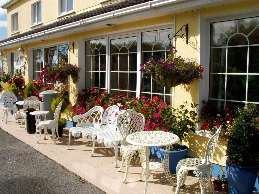 Teach Na Coiribe B&B Castlegar Екстериор снимка