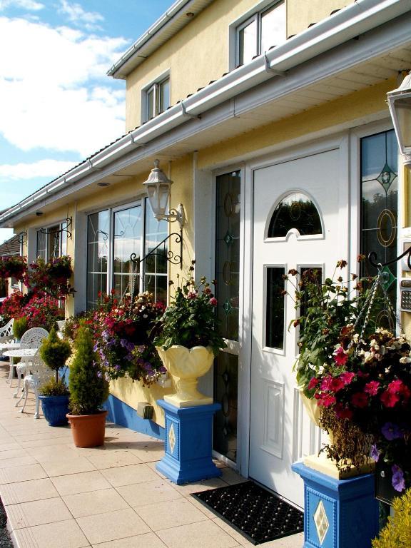 Teach Na Coiribe B&B Castlegar Екстериор снимка