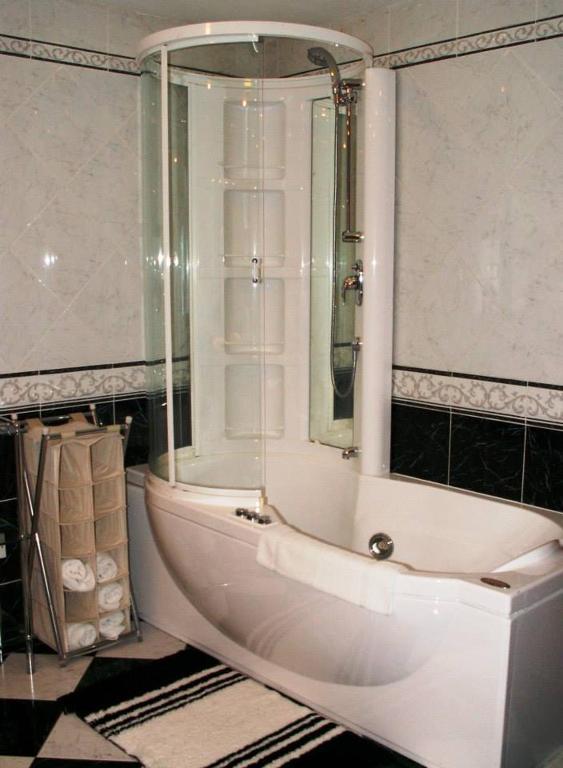 Teach Na Coiribe B&B Castlegar Екстериор снимка