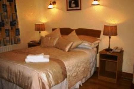 Teach Na Coiribe B&B Castlegar Екстериор снимка