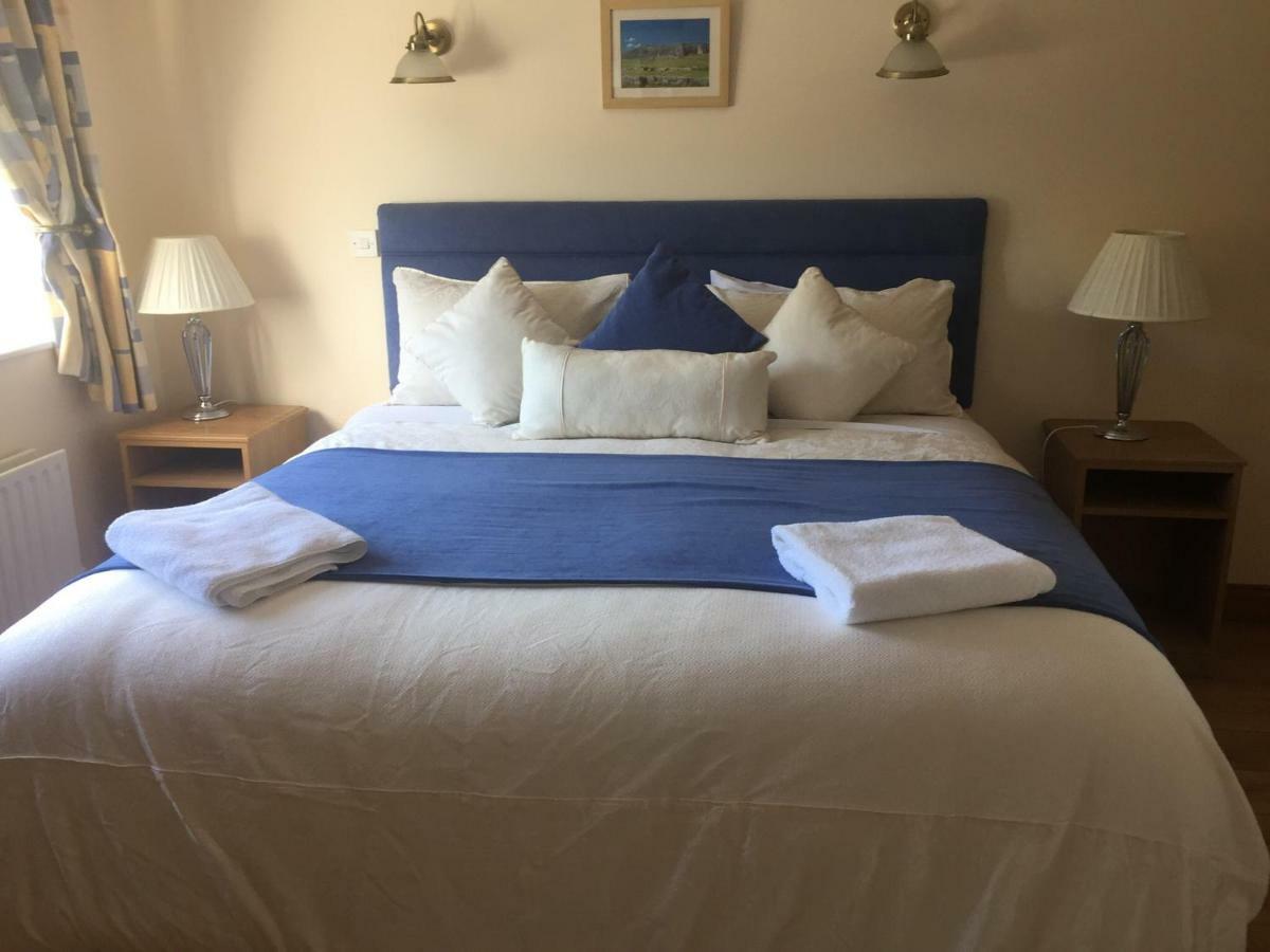 Teach Na Coiribe B&B Castlegar Екстериор снимка