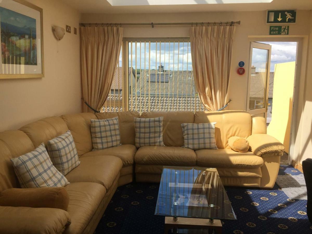 Teach Na Coiribe B&B Castlegar Екстериор снимка
